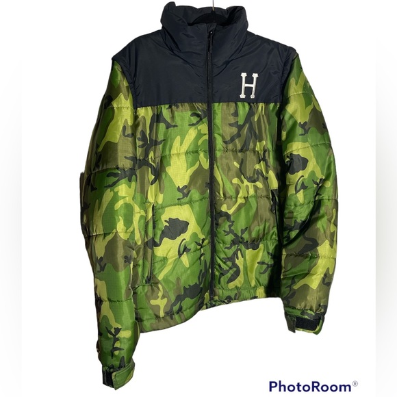HUF Other - HUF Worldwide CAMO JACKET Convertible to Vest Mens size LARGE HTF